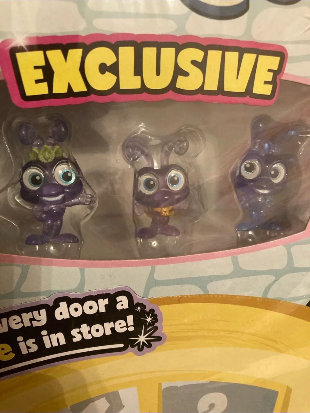 Disney Doorables MEGA PEEK Pack Series 9 Includes 25 Figures NIB/Sealed
